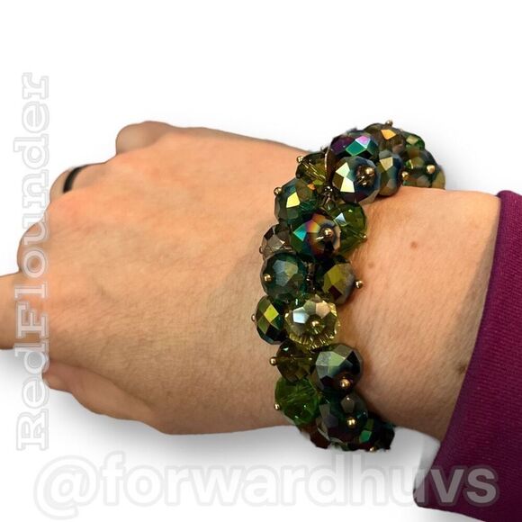 Aurora Borealis Plastic Bead Stretch Bracelet - Picture 1 of 9